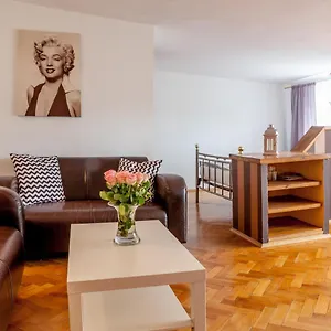  Apartament Klimatyczne Mieszkanie 3-pok. 200m Od Dworca Głównego Pkp Polska